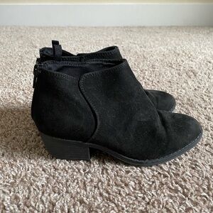 Old Navy Girls Black Suede Booties